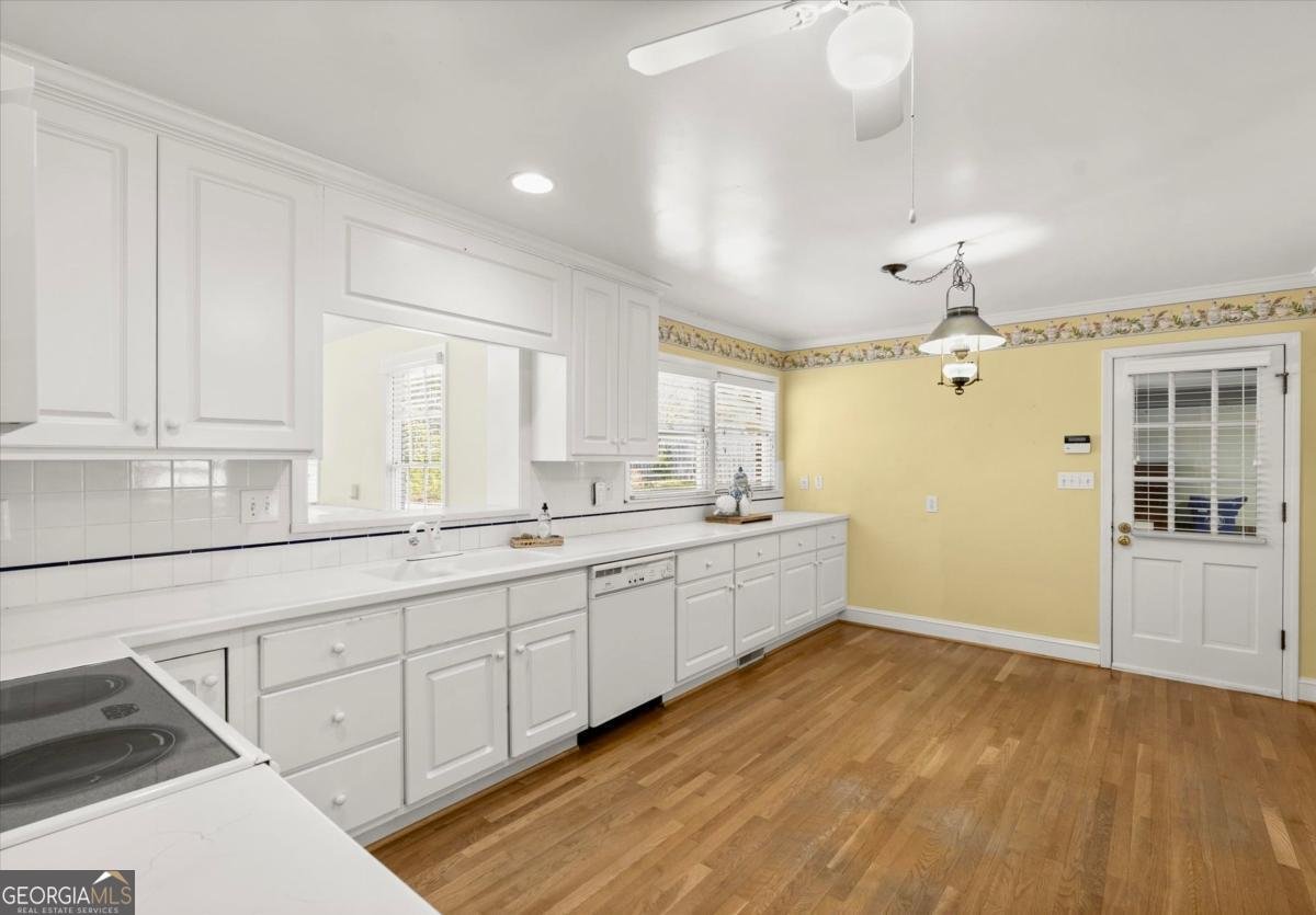 1576 Rainier Falls Drive Atlanta - Photo 9