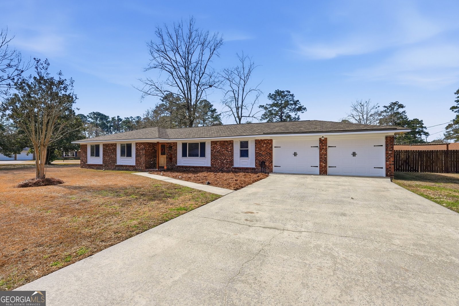 303 Pinewood Drive Pooler - Photo 1