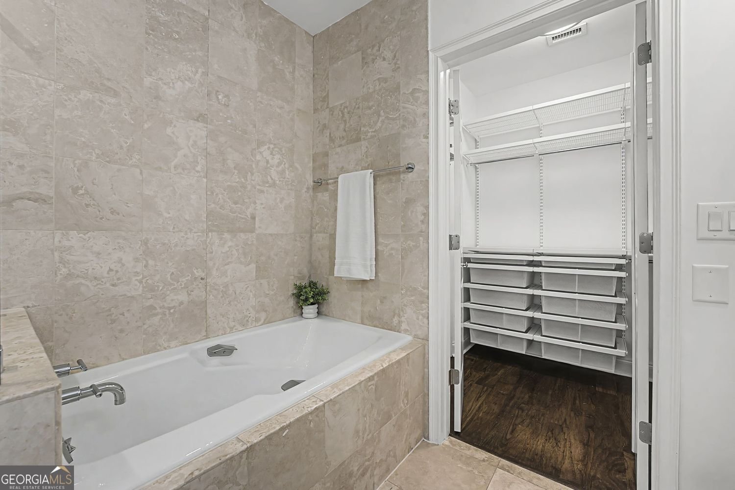 2828 Peachtree Road Atlanta - Photo 22