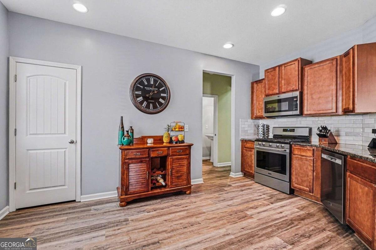 303 Woodson Way Woodstock - Photo 10