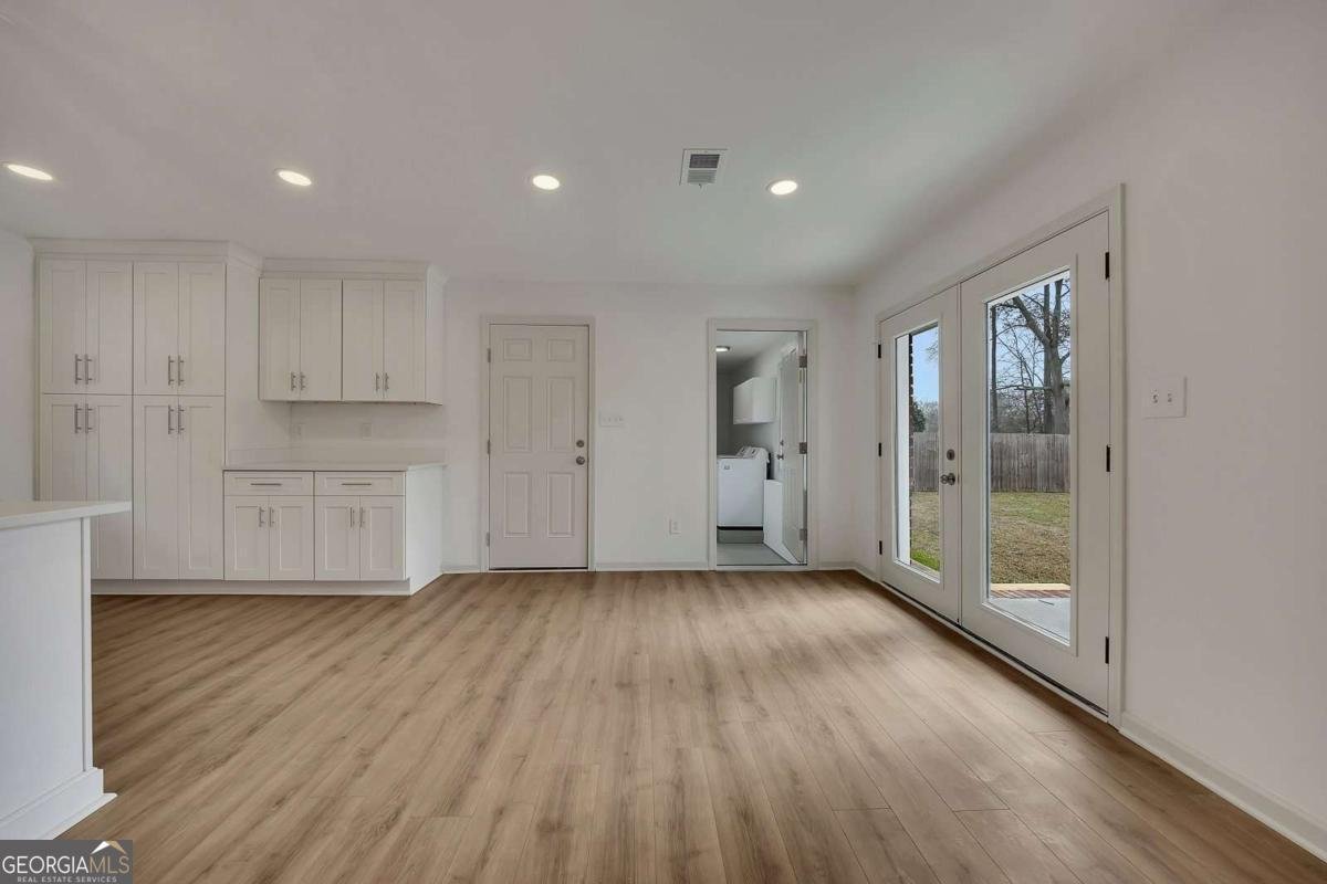 4237 Carlos Court Powder Springs - Photo 15