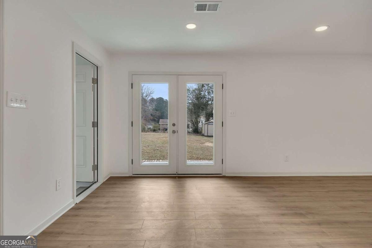 4237 Carlos Court Powder Springs - Photo 16