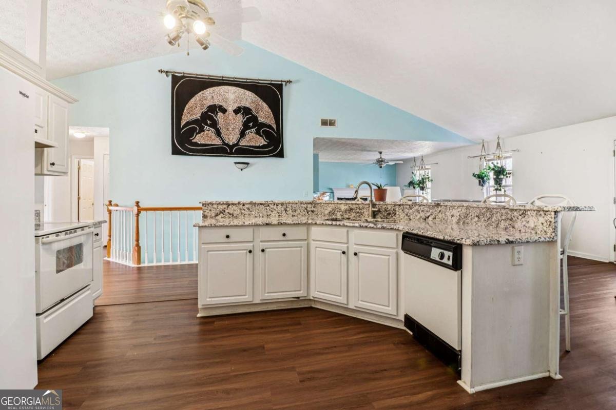 6233 Compass Drive Flowery Branch - Photo 7