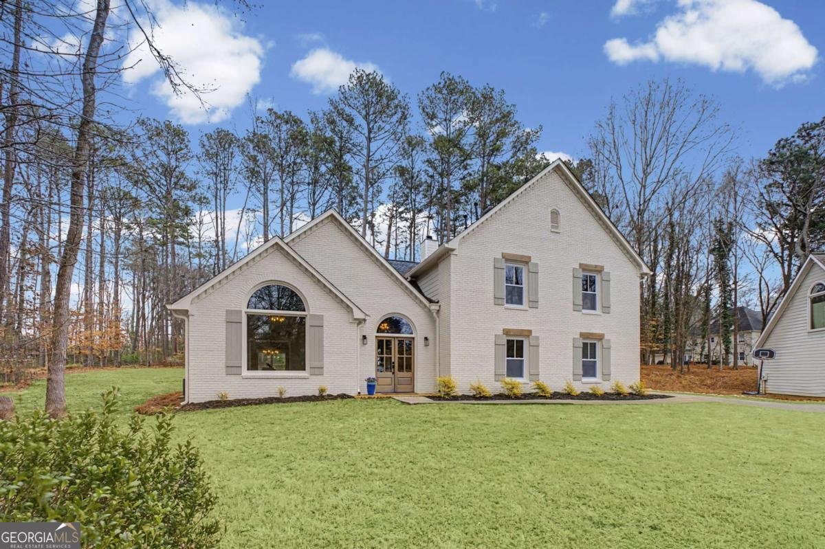 8035 Canter Lane Alpharetta - Photo 1