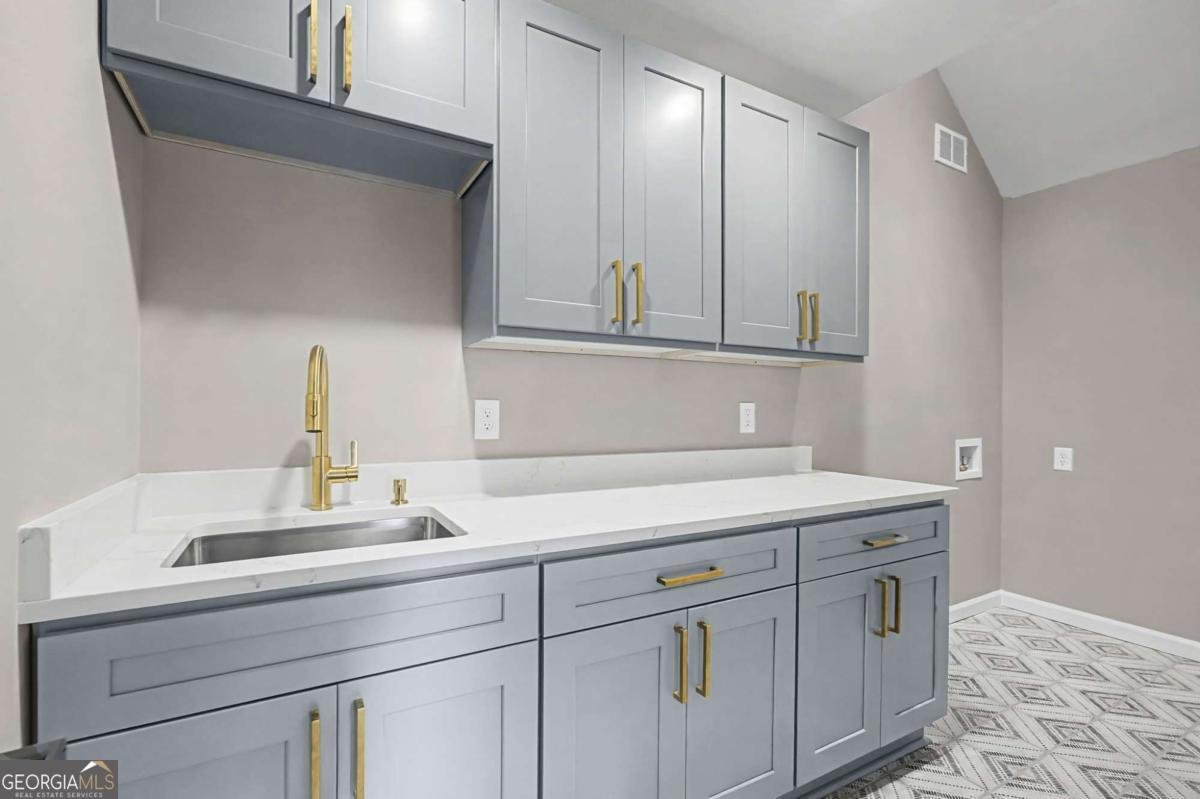 8035 Canter Lane Alpharetta - Photo 36