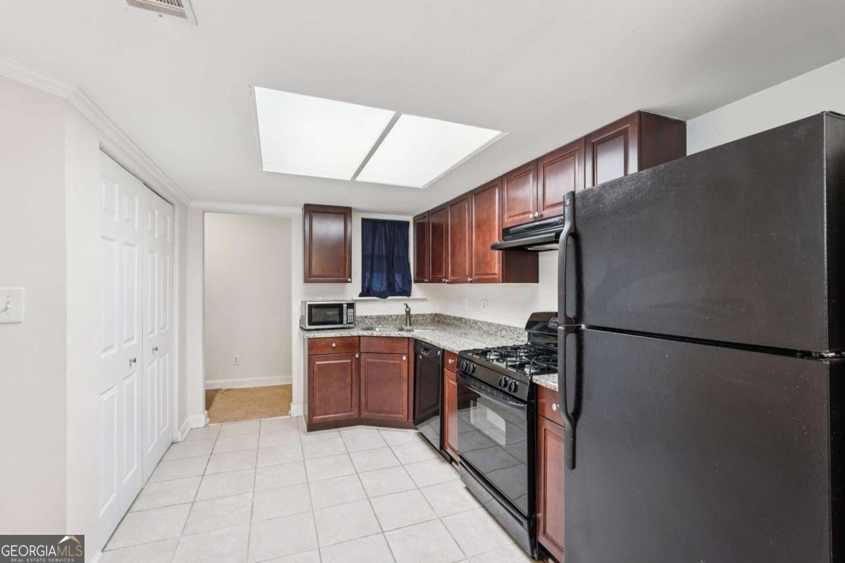 2183 Palmyra Drive Marietta - Photo 10