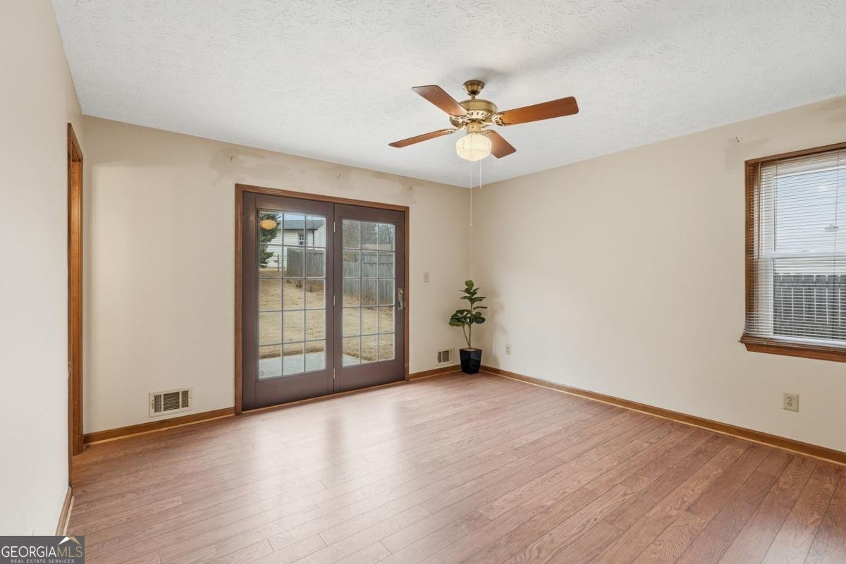 727 William Street Dacula - Photo 20