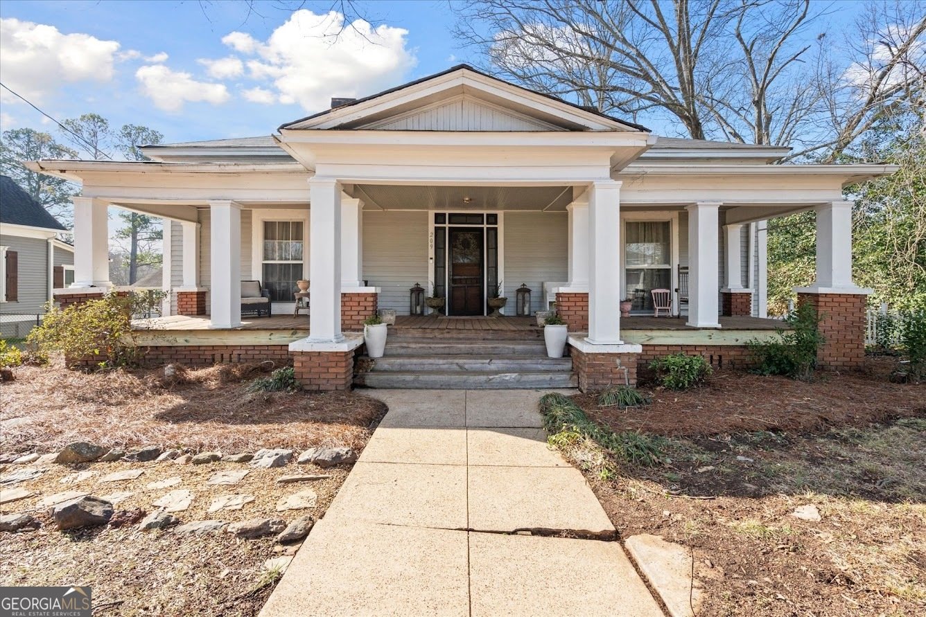 209 Cave Spring Street Cedartown - Photo 1
