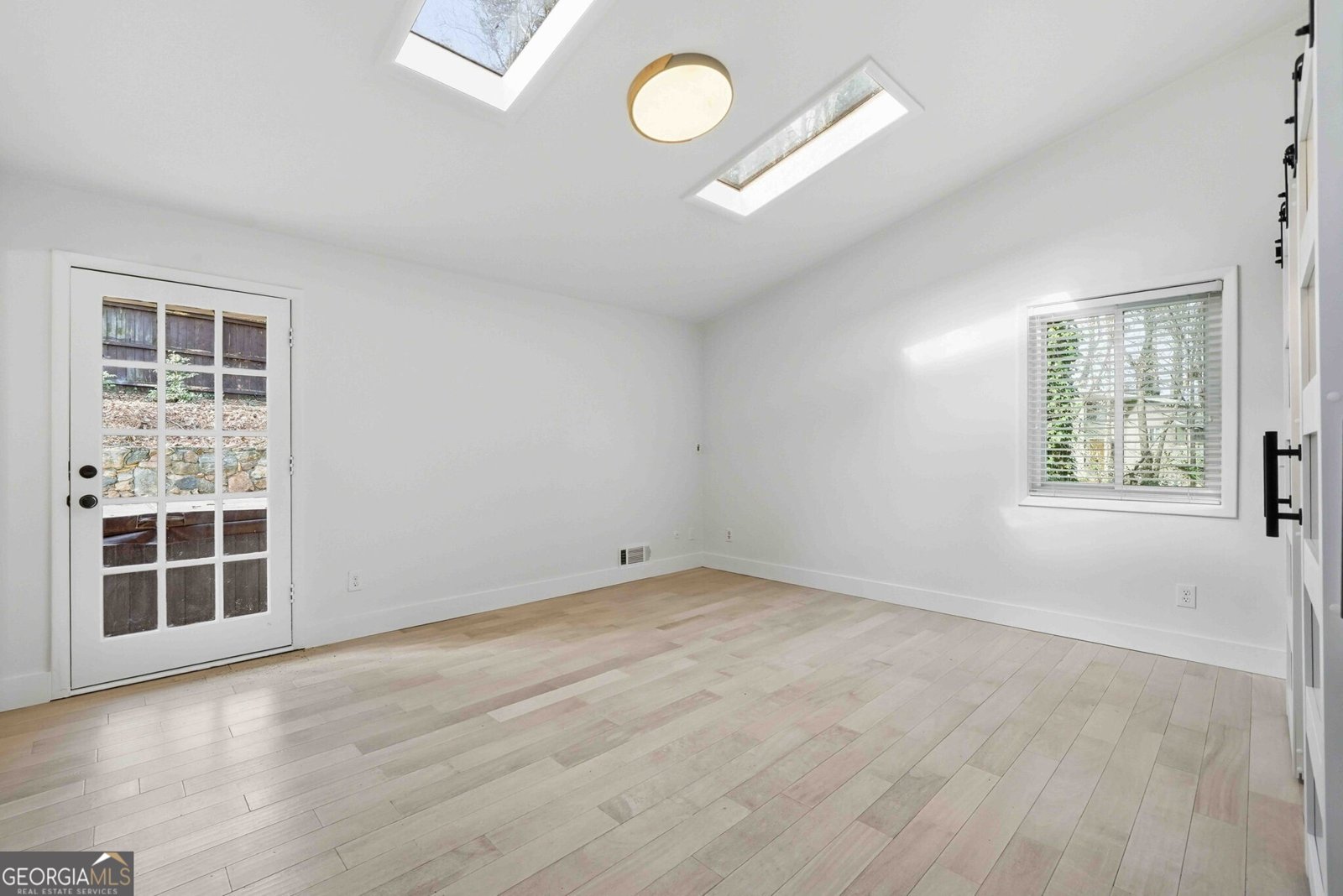 1583 Nantahalla Drive Atlanta - Photo 12