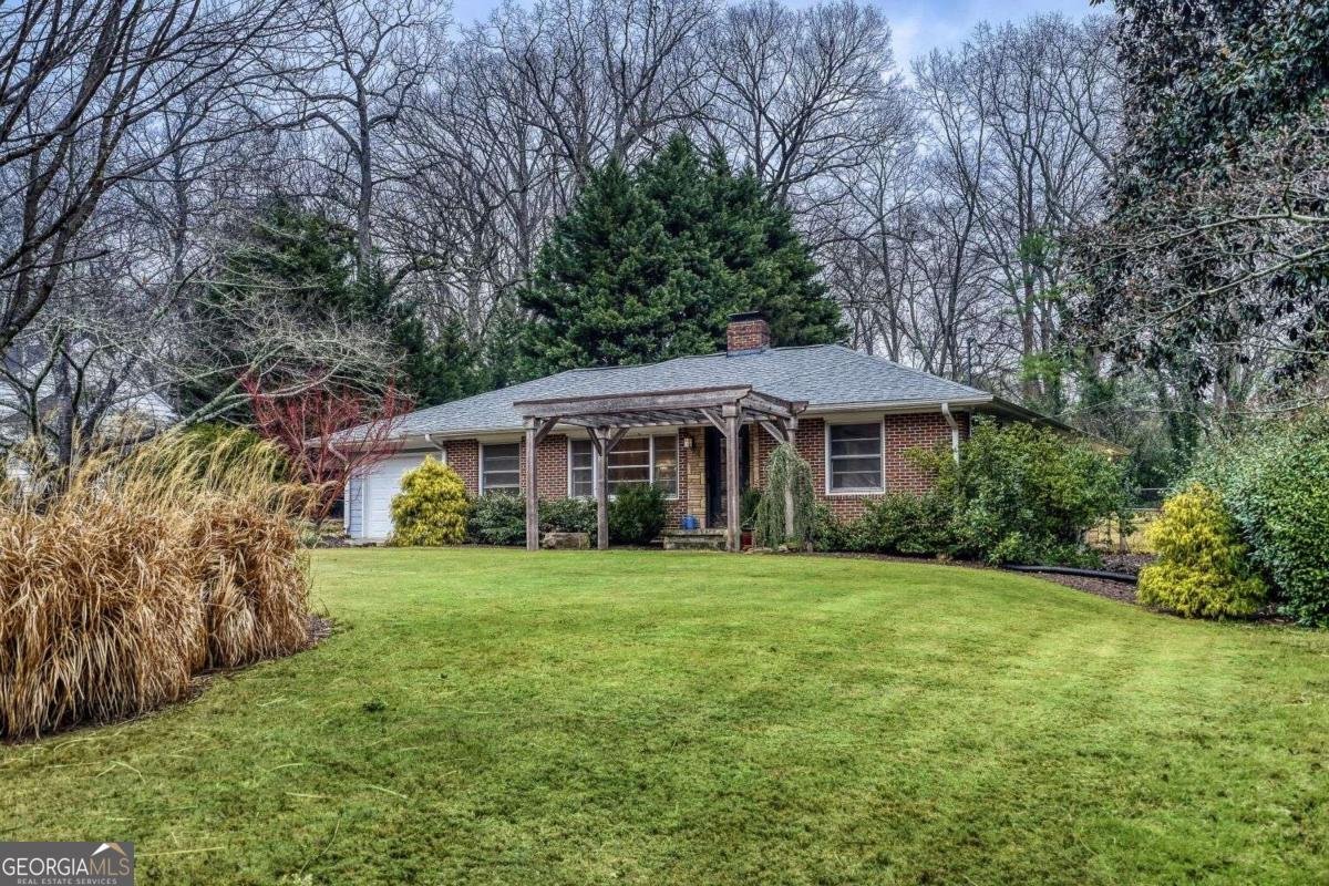 905 Milam Circle Clarkston - Photo 1