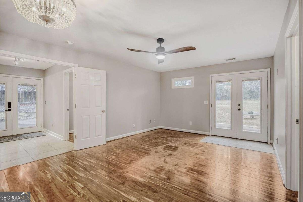 905 Milam Circle Clarkston - Photo 19