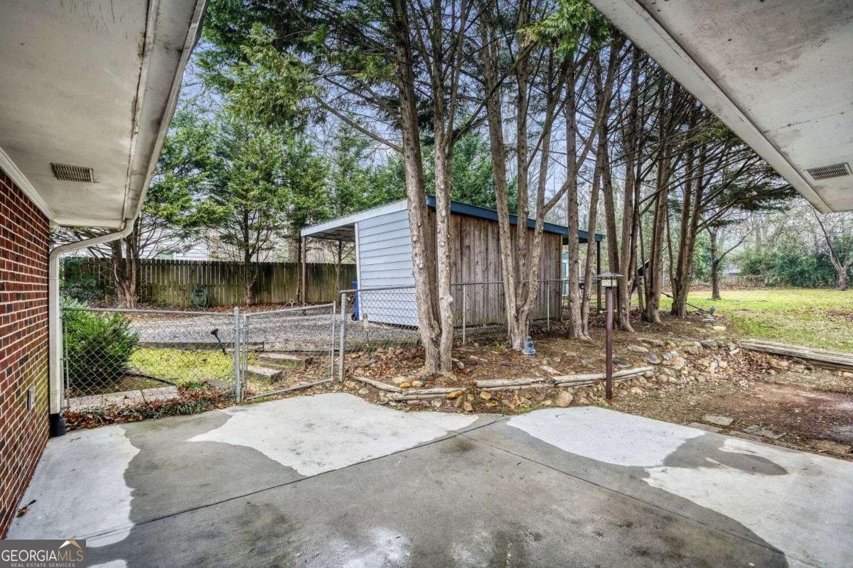 905 Milam Circle Clarkston - Photo 33