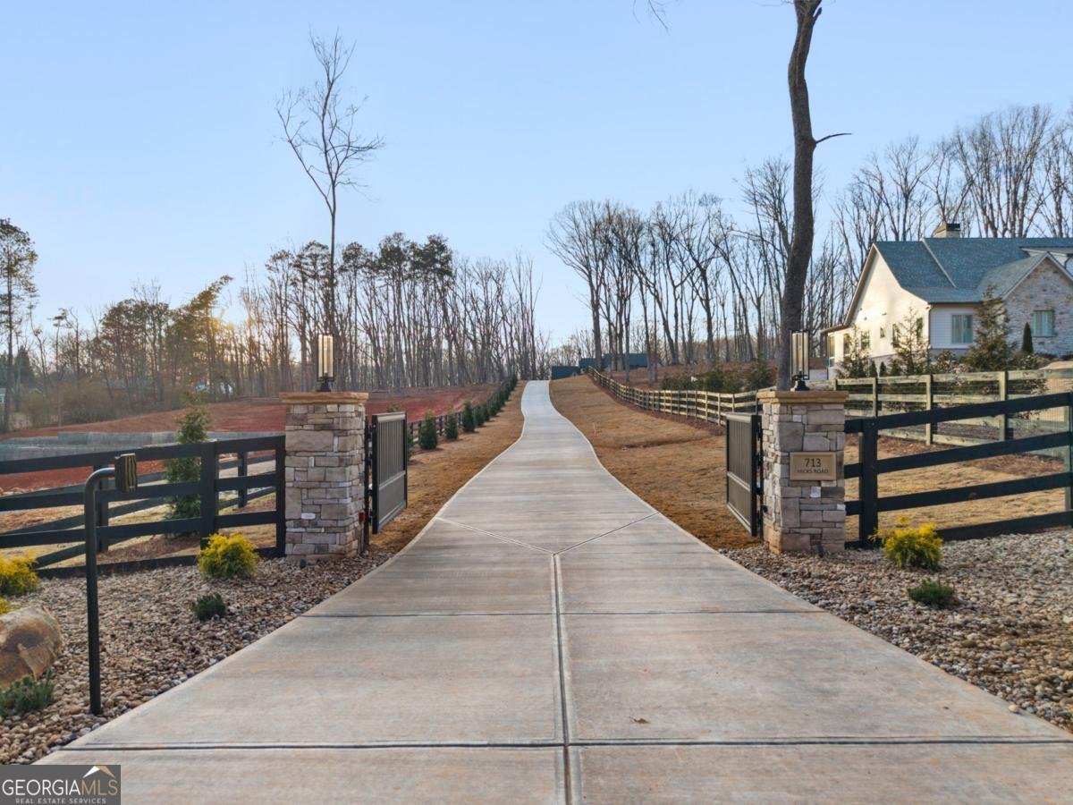 713 Hicks Road Canton - Photo 6