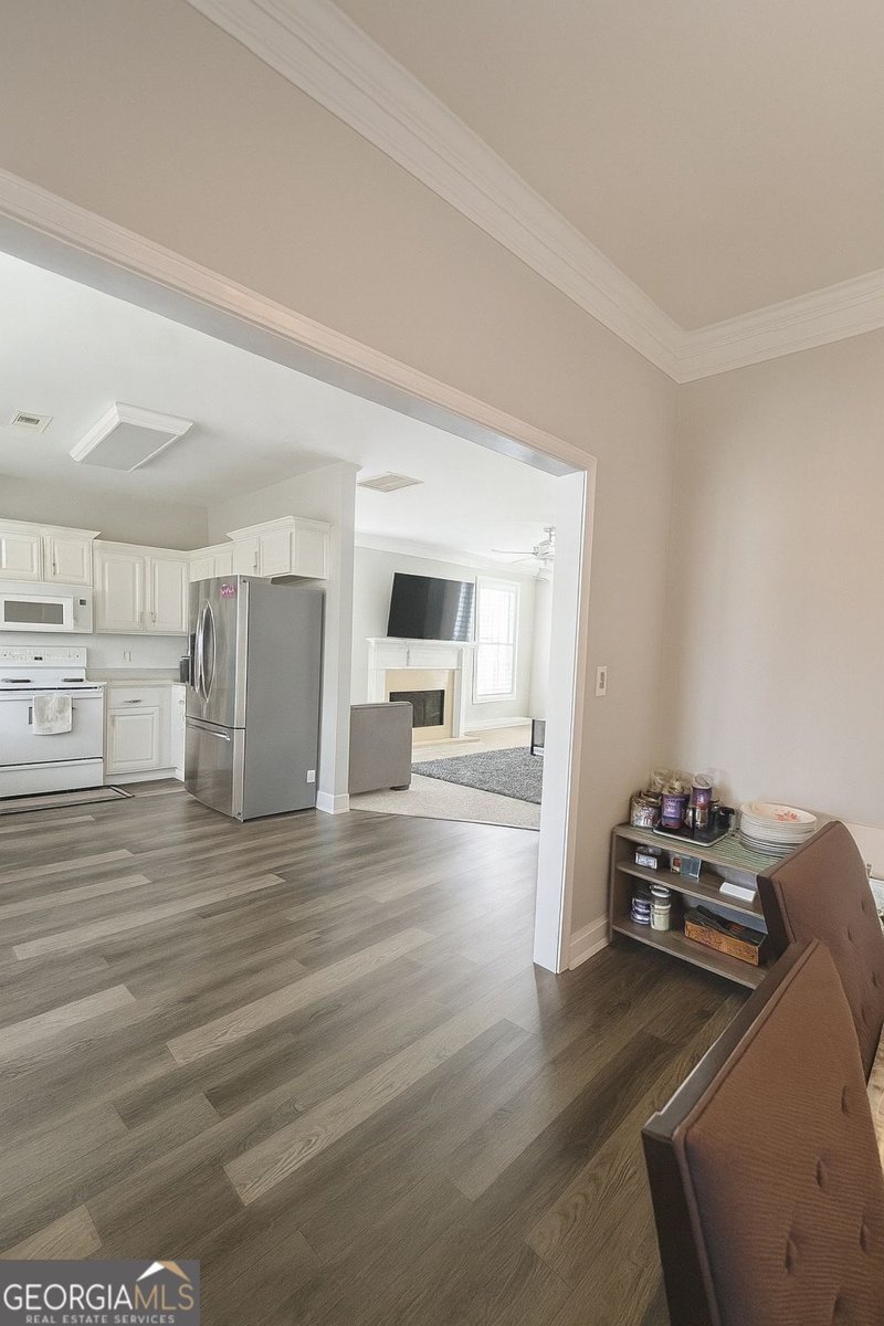 2061 Wildcat Cliffs Lane Lawrenceville - Photo 6