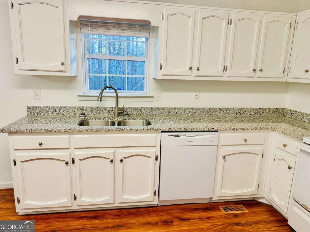 419 Tommy Thompson Way Whitesburg - Photo 8