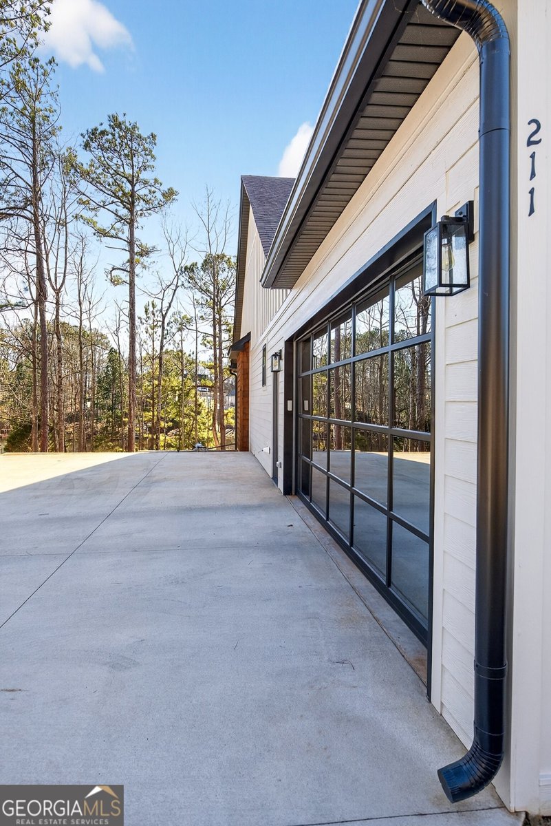 211 Lake Chase Dr N Griffin - Photo 23