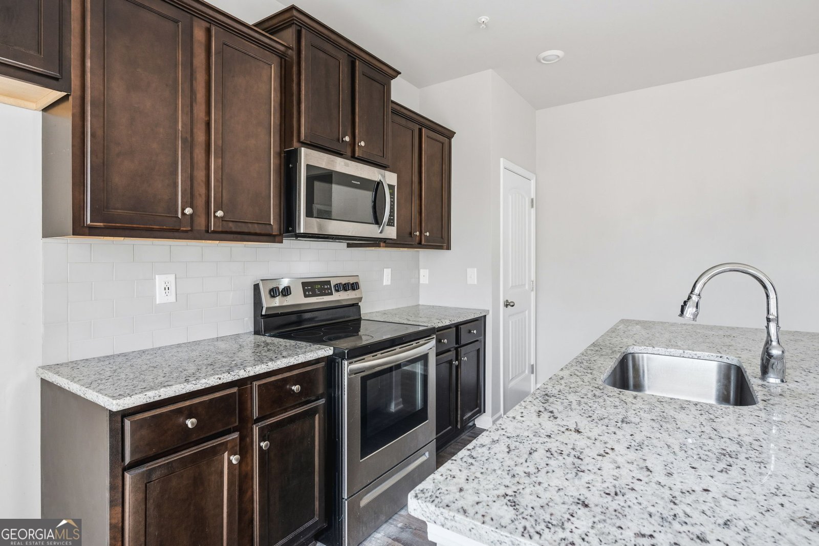 2114 Prichard Park Drive Kennesaw - Photo 10