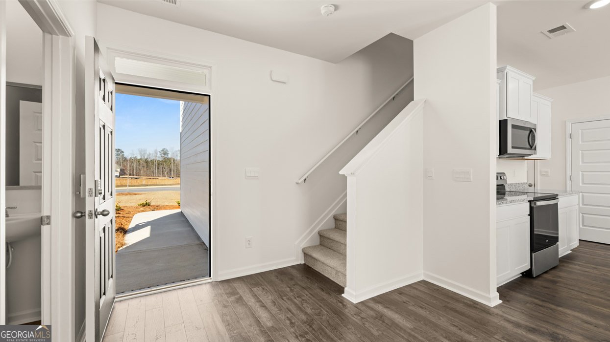 12058 Conrad Circle Hampton - Photo 3