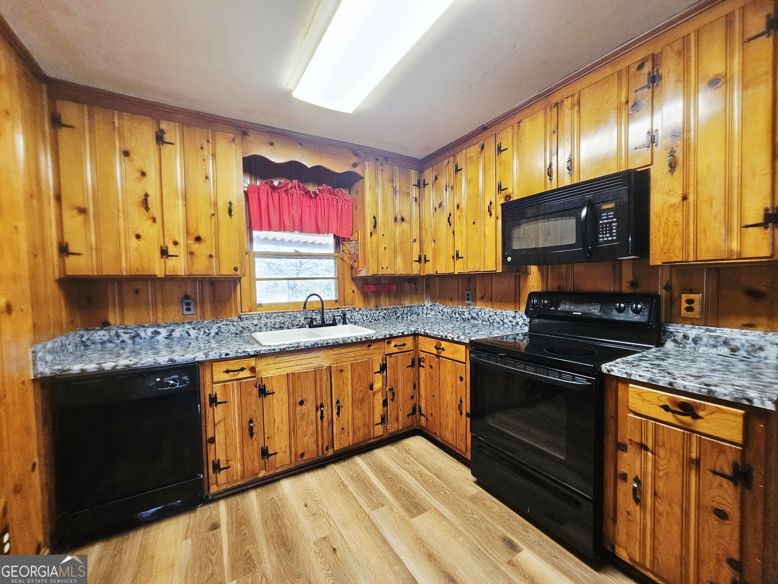 102 Dogwood Drive Lagrange - Photo 6