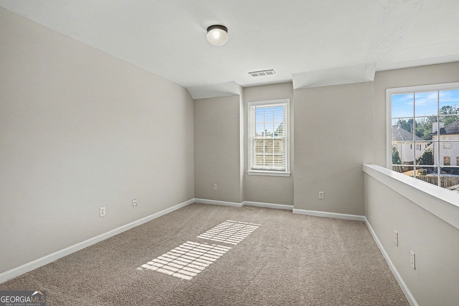 315 Mirramont Court Woodstock - Photo 16