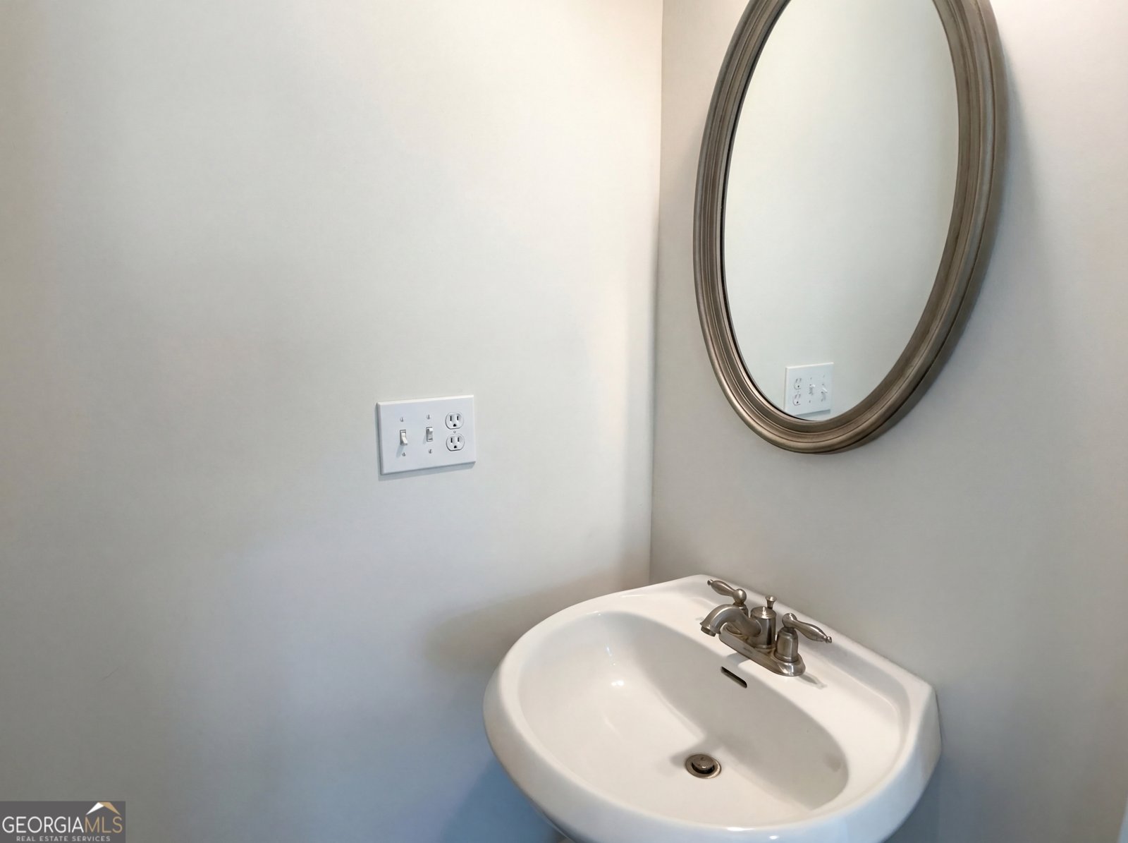 423 Tralee Court Statham - Photo 21