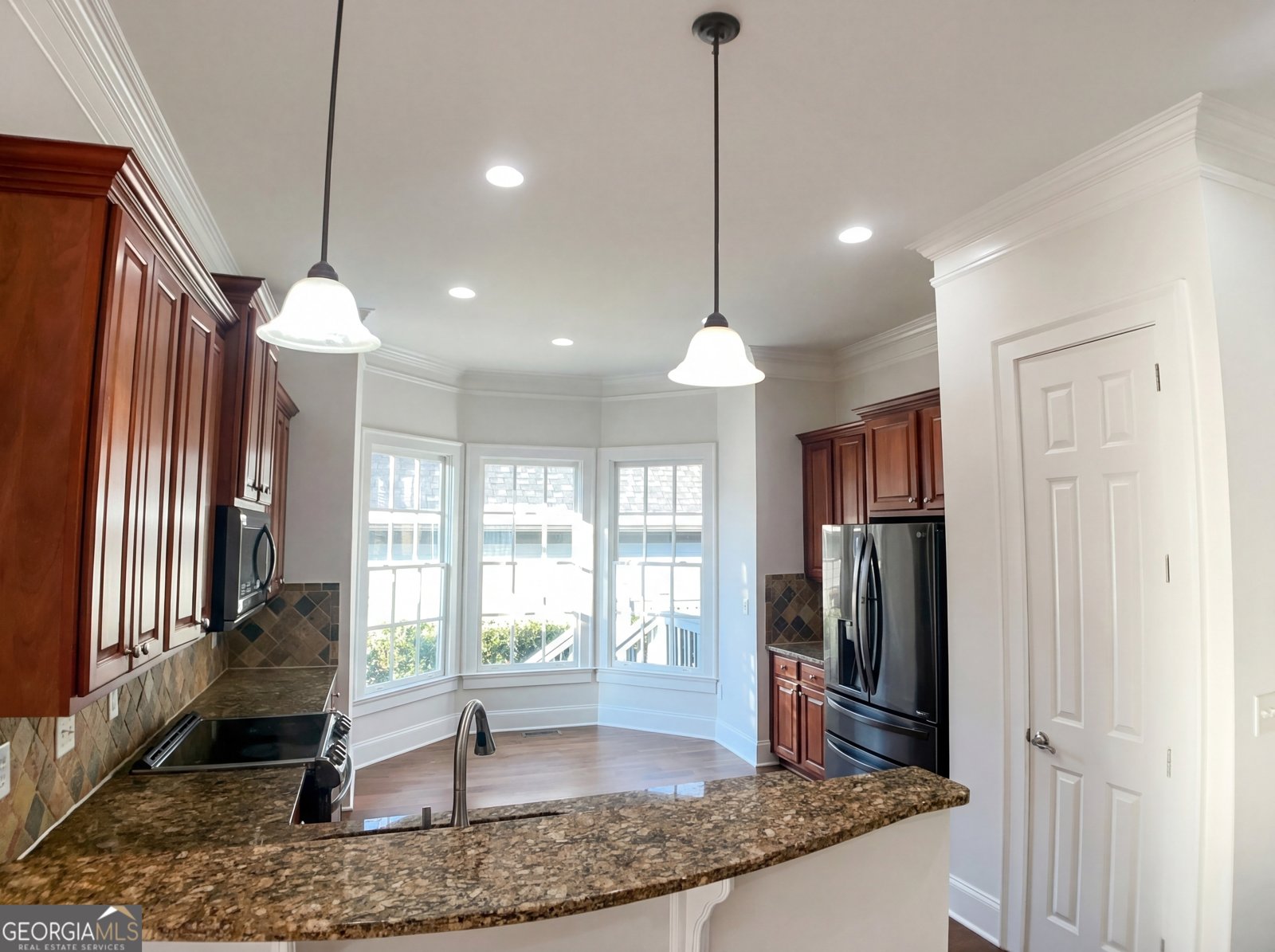 423 Tralee Court Statham - Photo 7