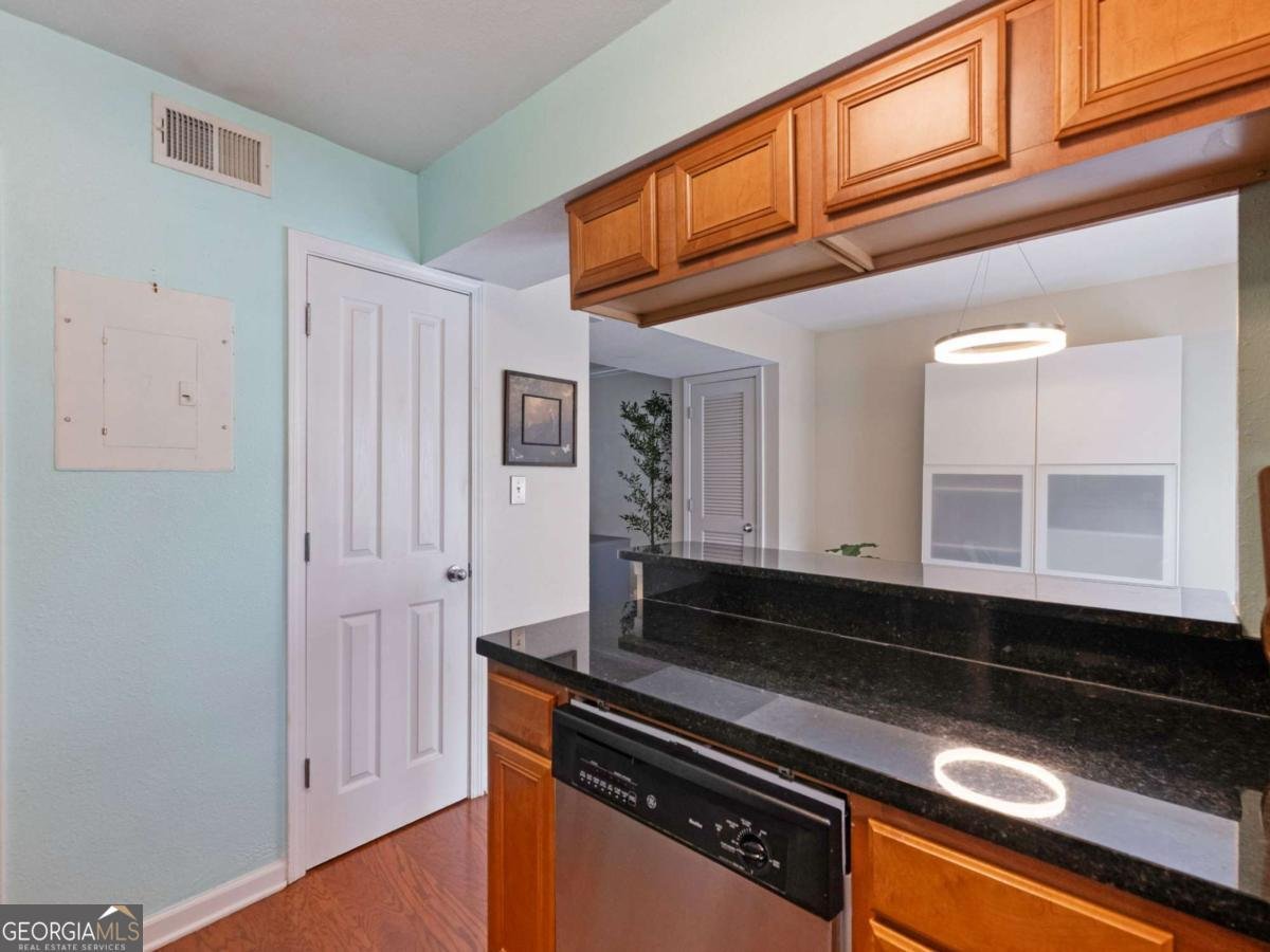 6940 Roswell Road Atlanta - Photo 11