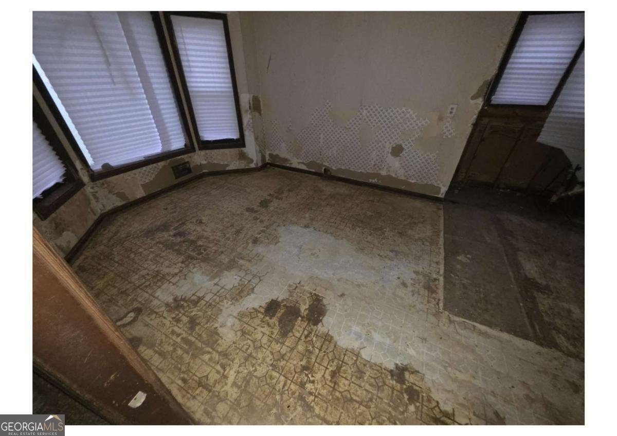 1870 Whispering Willow Way Lilburn - Photo 7