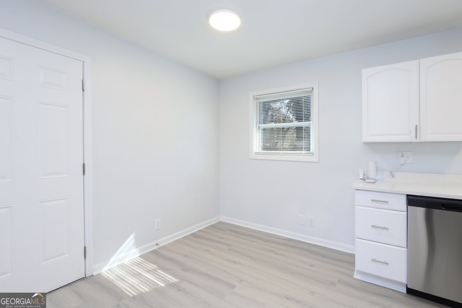 371 Roxbury Drive Riverdale - Photo 10