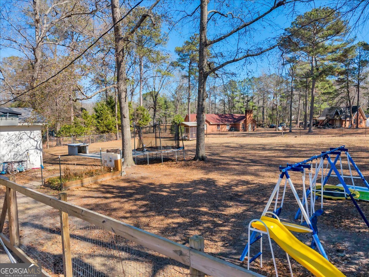 105 Pine Hill Circle Byron - Photo 43