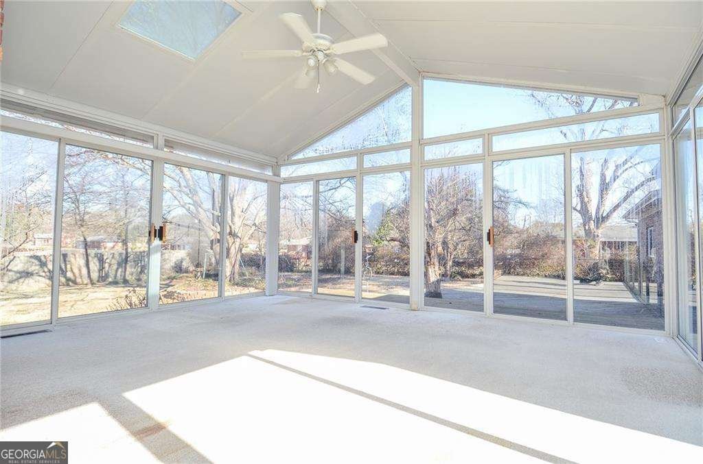 5547 Prince Phillip Way Stone Mountain - Photo 12