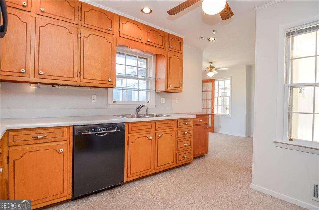 5547 Prince Phillip Way Stone Mountain - Photo 17