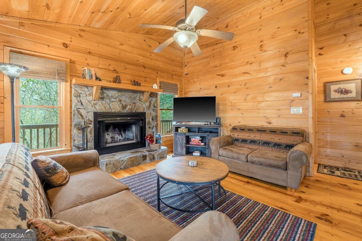 1165 Little Bushy Head Road Blue Ridge - Photo 7