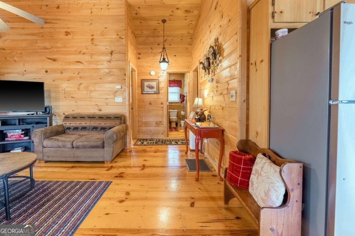 1165 Little Bushy Head Road Blue Ridge - Photo 9