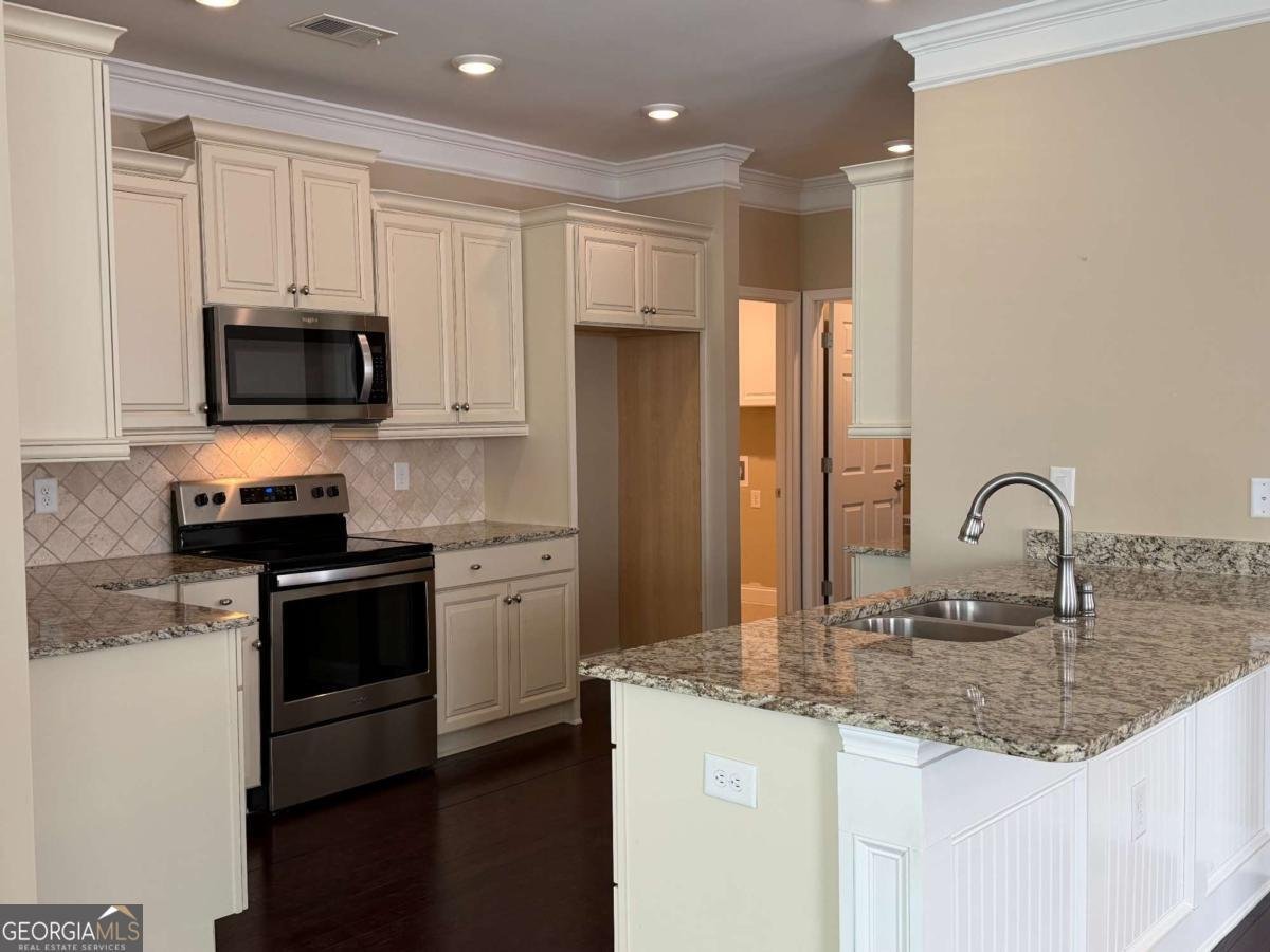 3329 Tree Ridge Court Buford - Photo 11