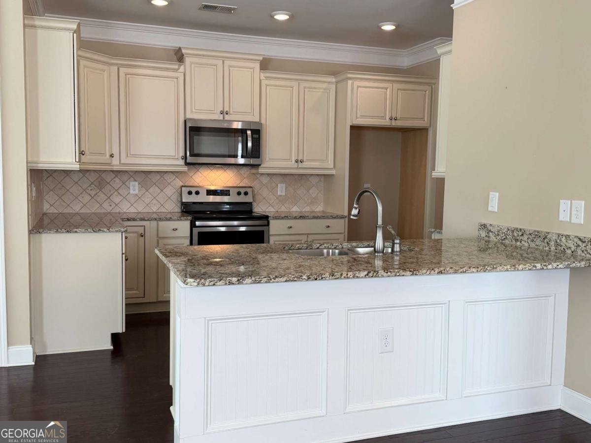 3329 Tree Ridge Court Buford - Photo 12