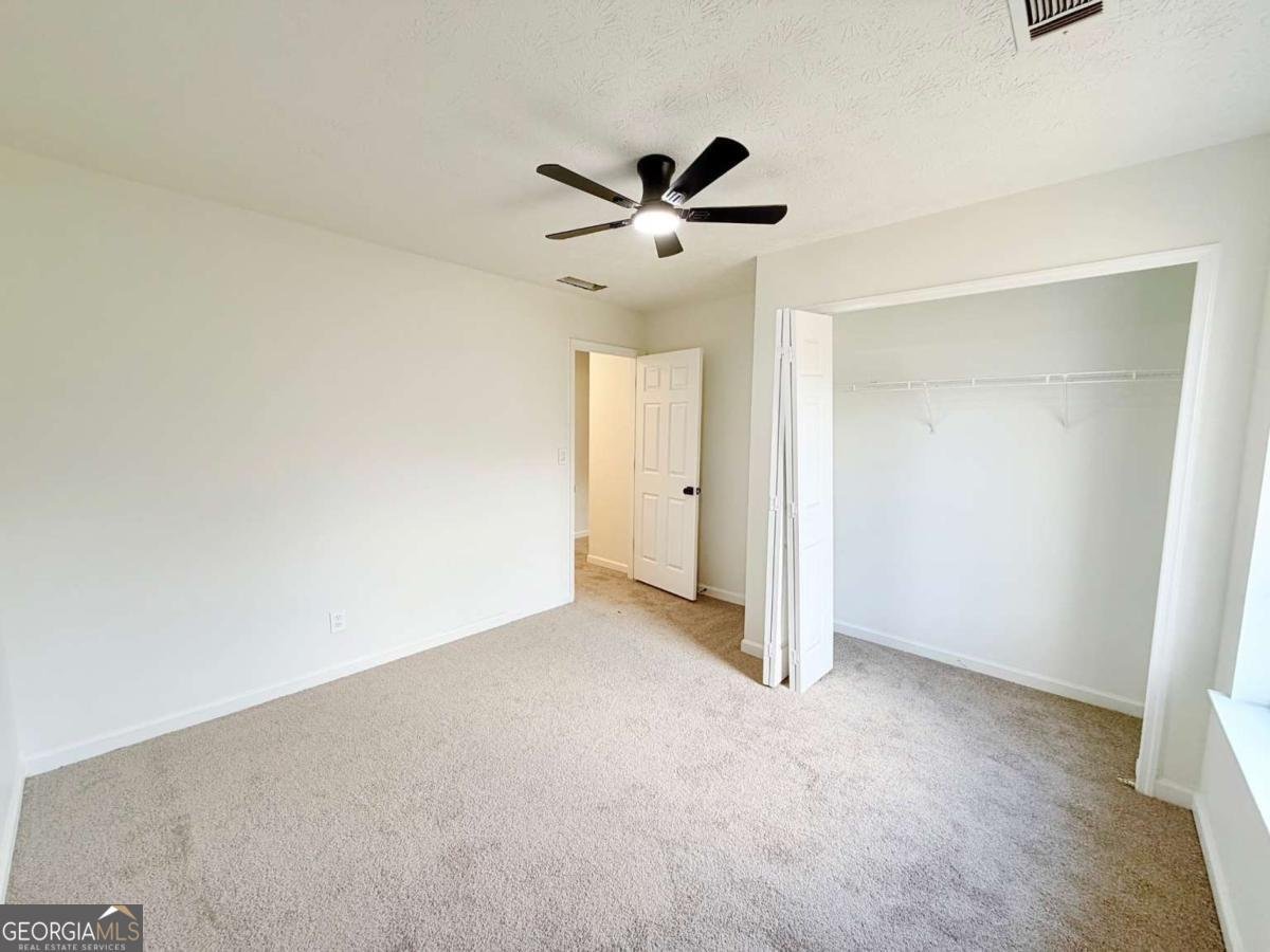 5953 Farmbrook Lane Rex - Photo 17