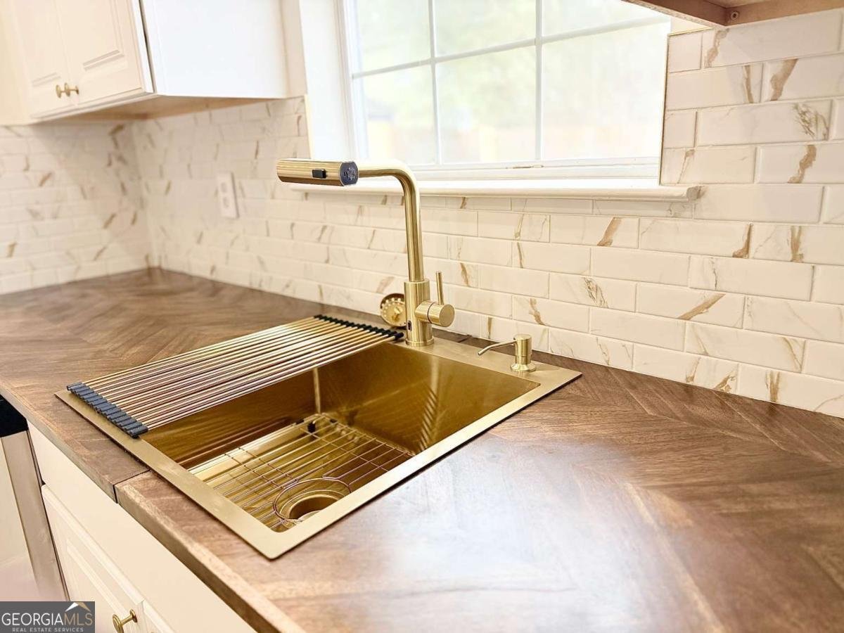 5953 Farmbrook Lane Rex - Photo 9