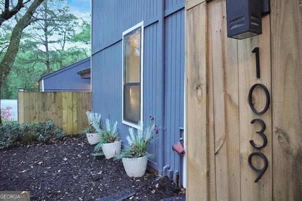 1039 Mariners Court Stone Mountain - Photo 1