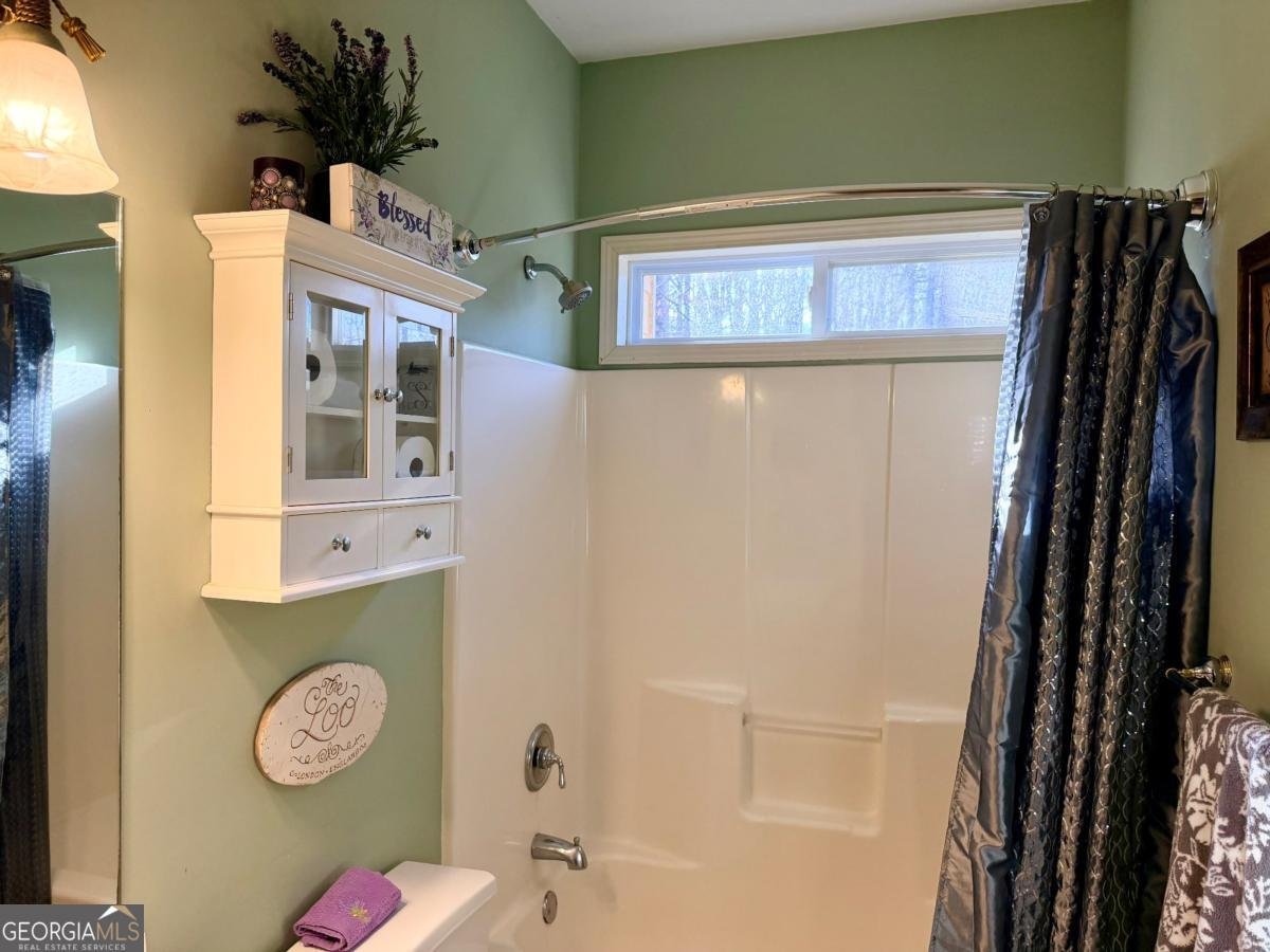 7655 Paces Lane Gainesville - Photo 18