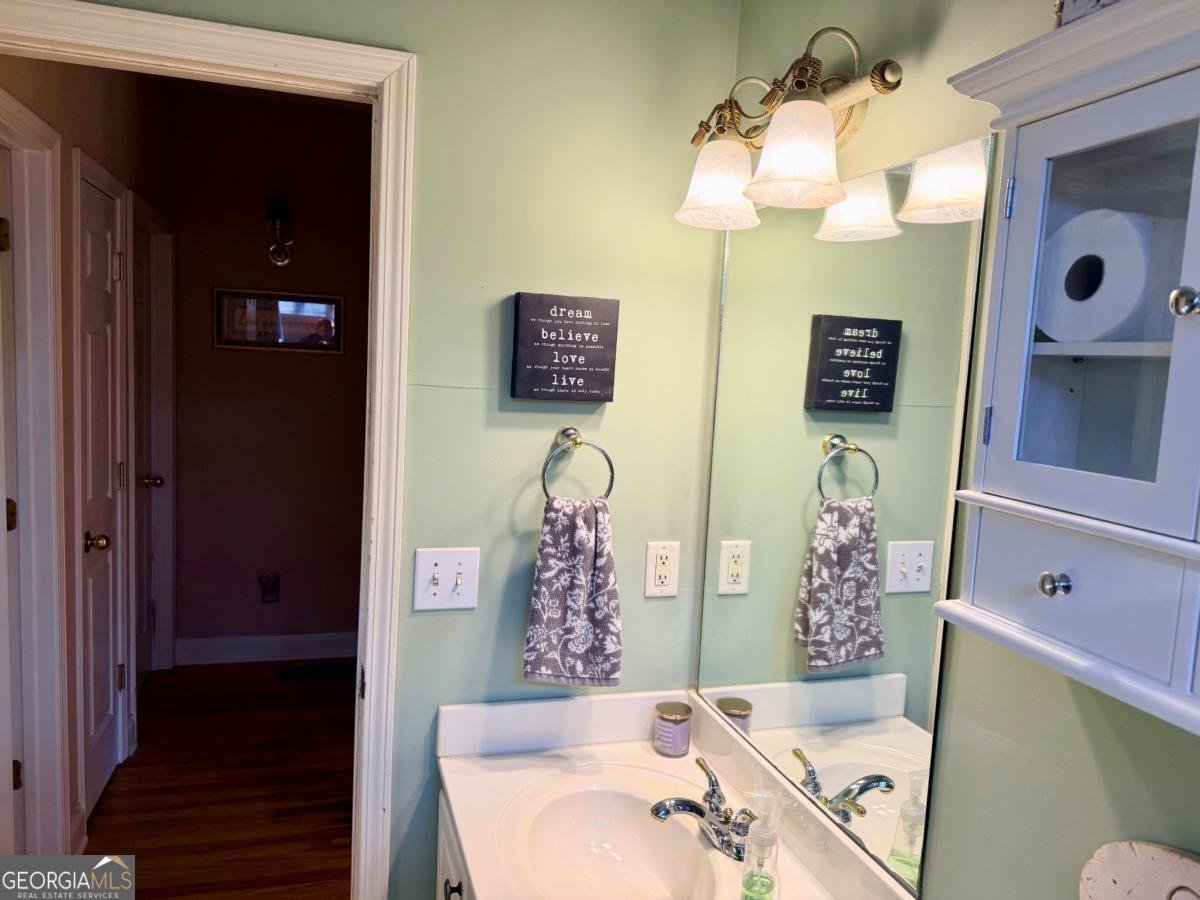 7655 Paces Lane Gainesville - Photo 19