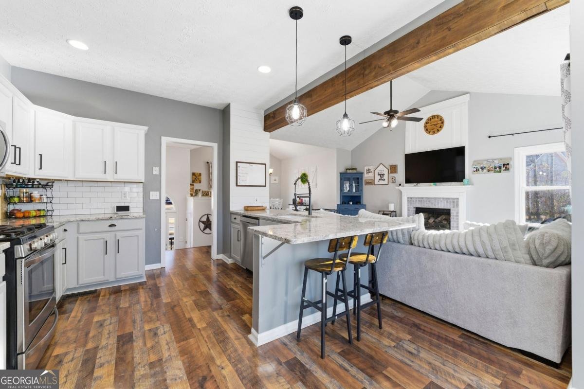 408 Pine Grove Way Woodstock - Photo 6