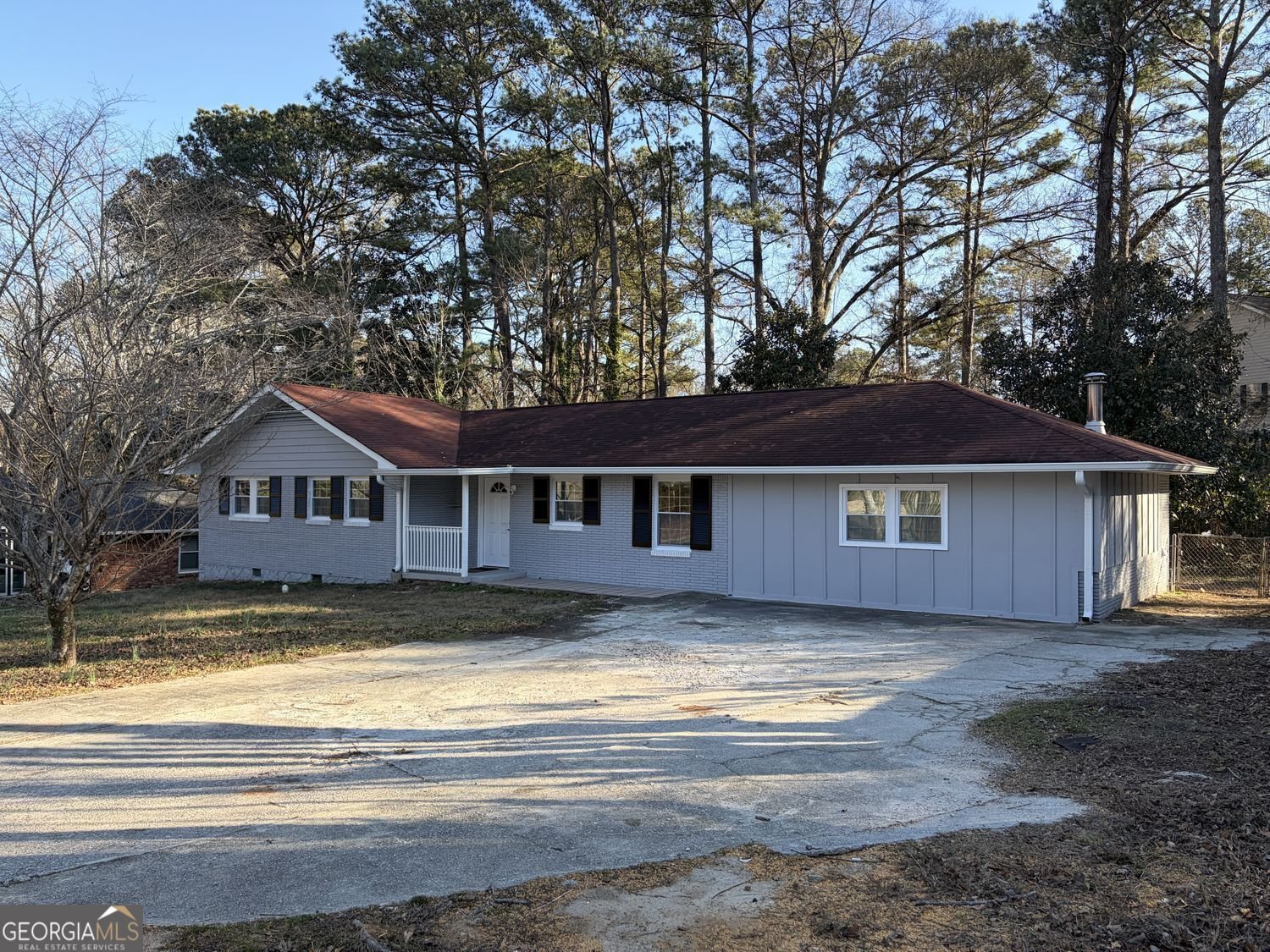 431 Pineridge Road Forest Park - Photo 1