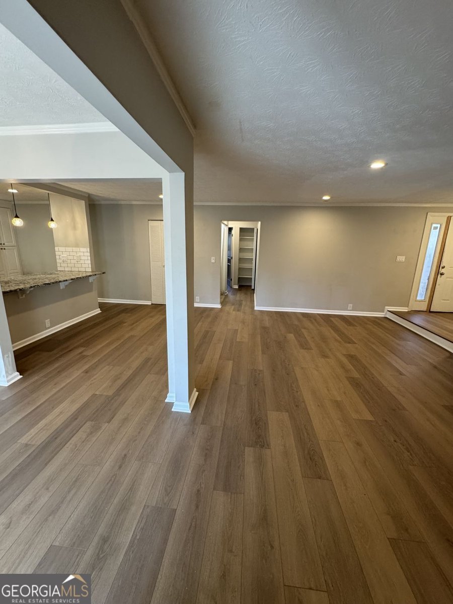 62 Dunwoody Springs Drive Atlanta - Photo 8