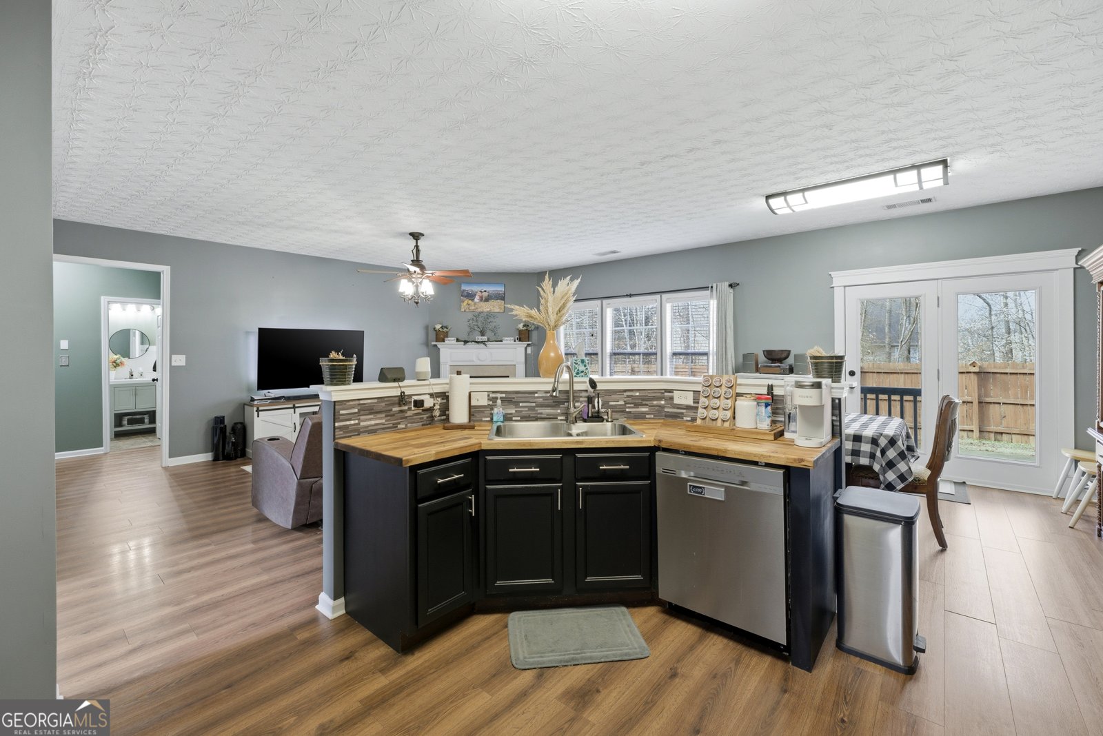 952 Island Cove Court Buford - Photo 17