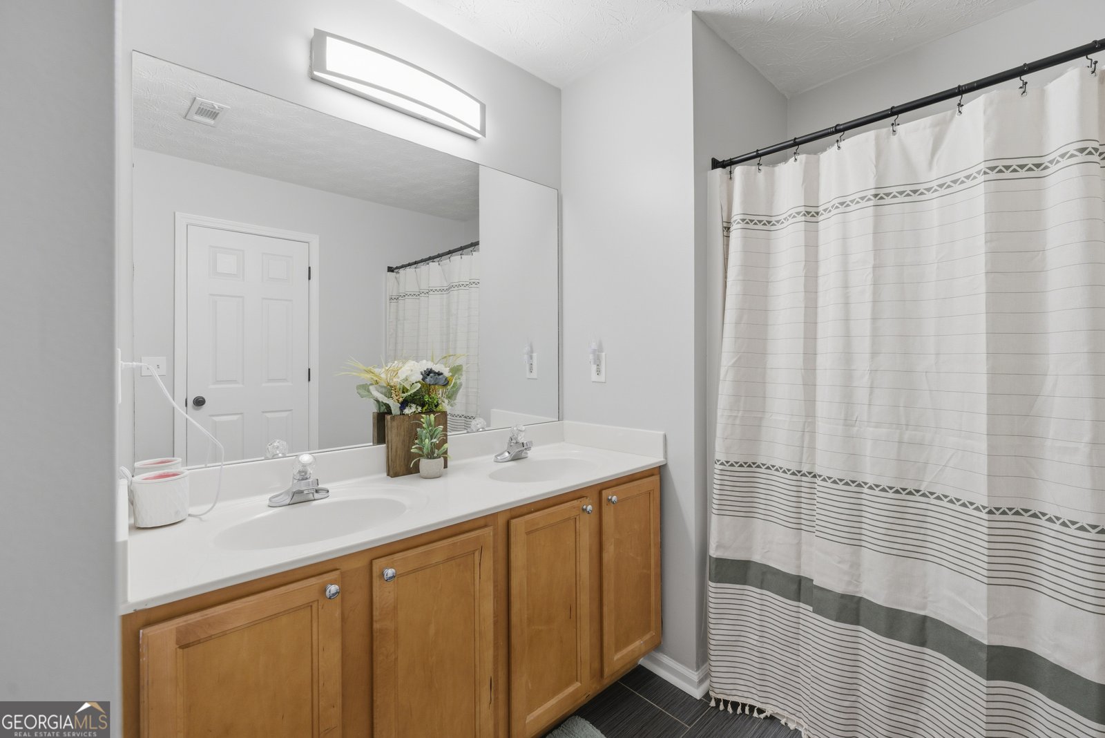 952 Island Cove Court Buford - Photo 35