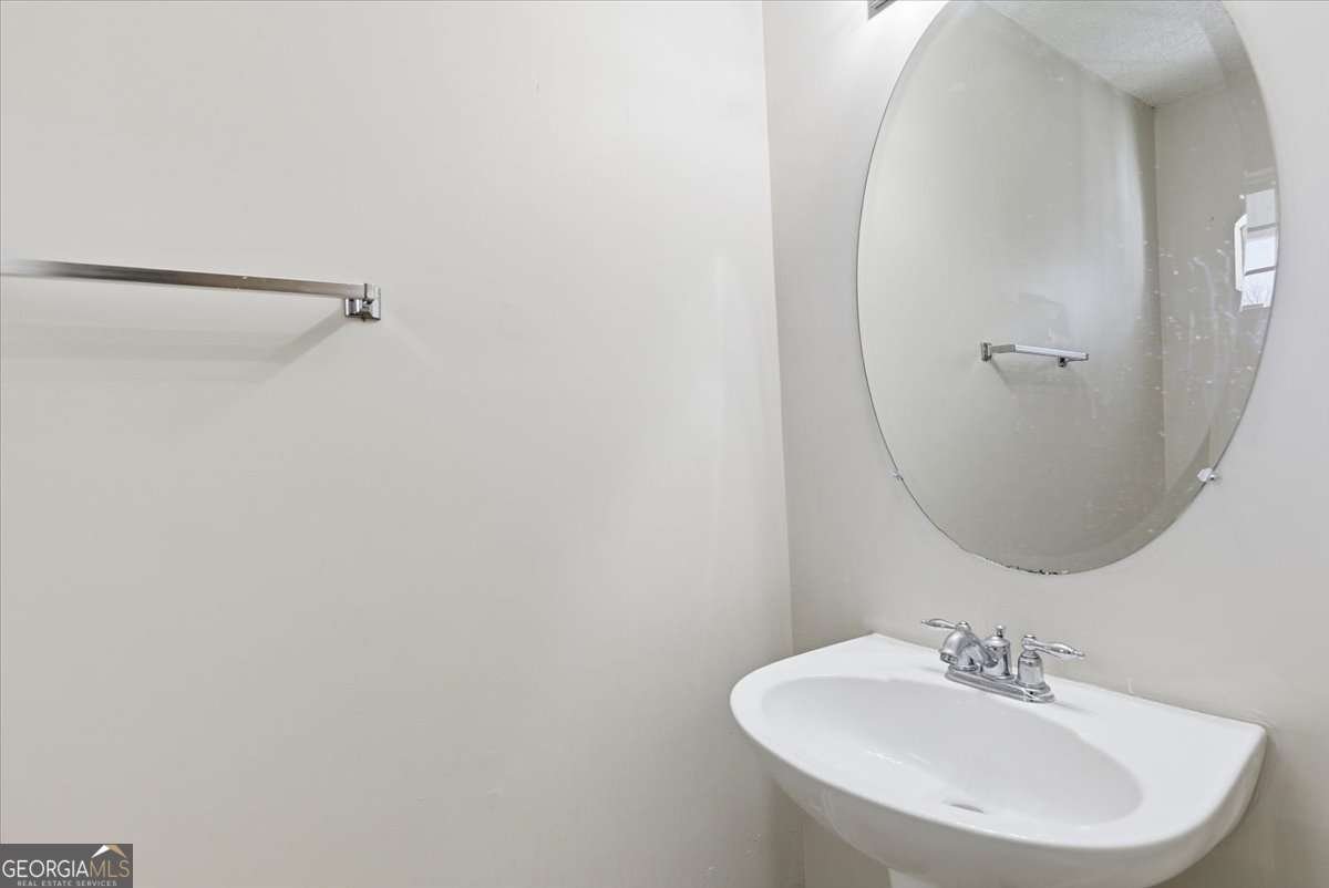 460 Parkway Road Union City - Photo 9