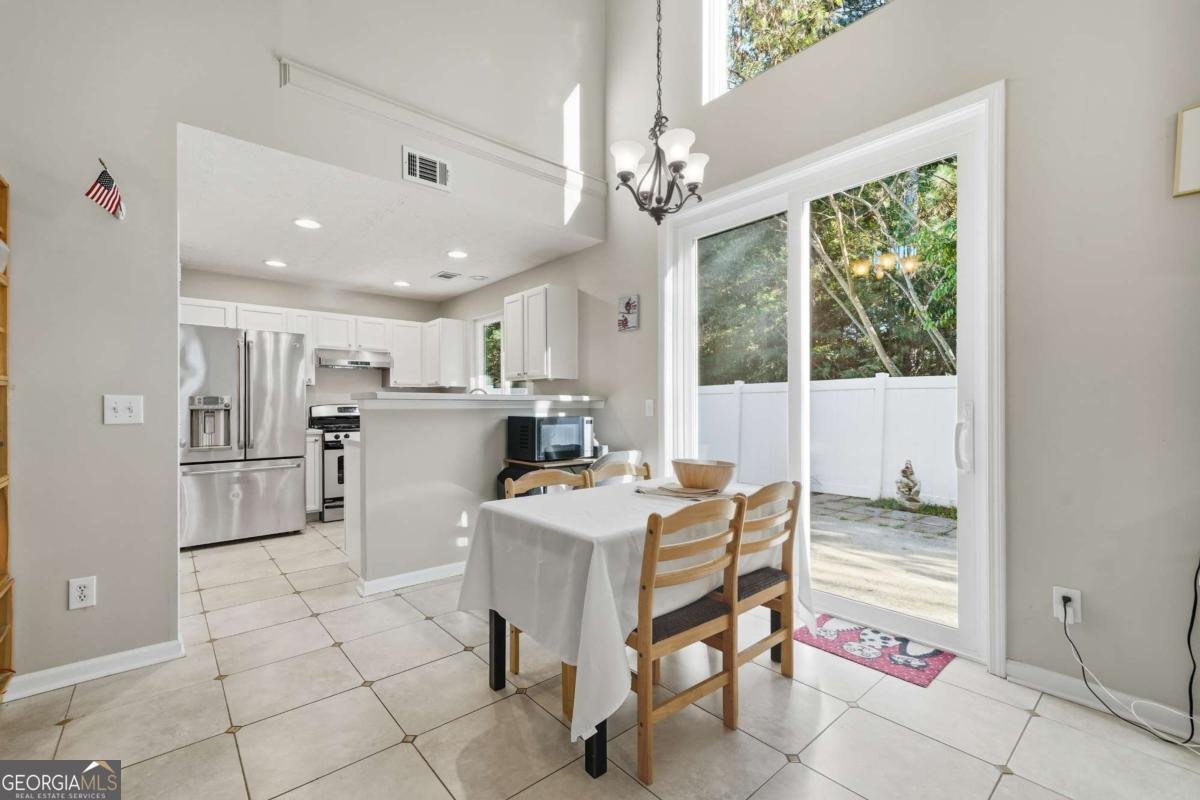 279 Hiawassee Drive Woodstock - Photo 10