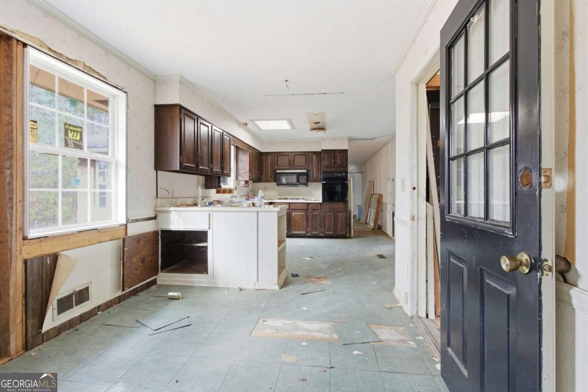 2282 Fairburn Road Douglasville - Photo 12