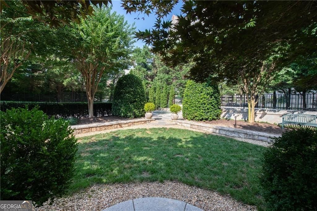 700 Park Regency Place Atlanta - Photo 29